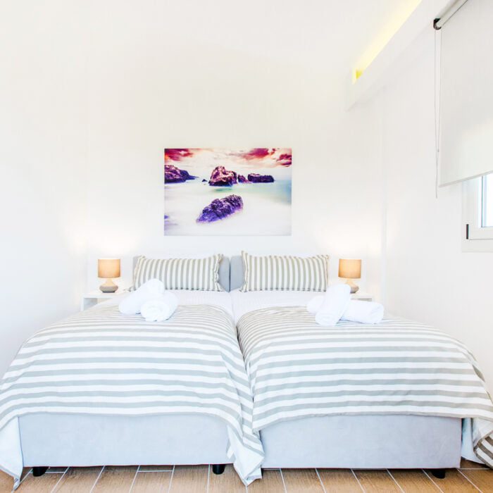 crete villa rentals xanthos villa bedroom