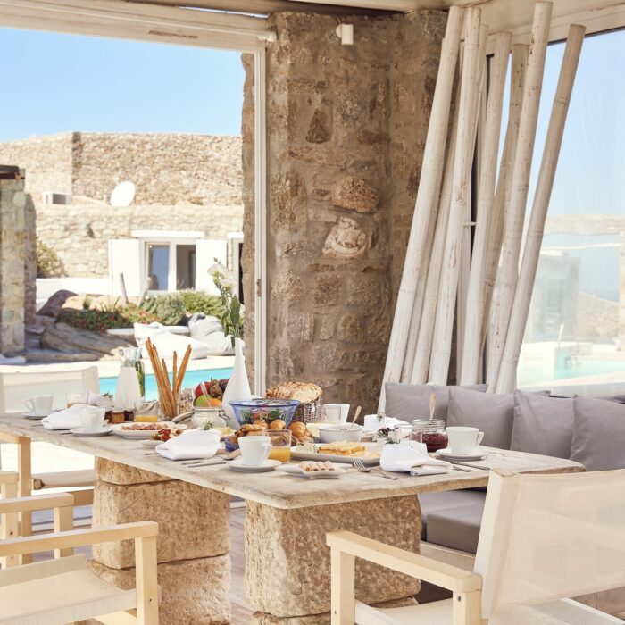 Mykonos Luxury Villa close to town