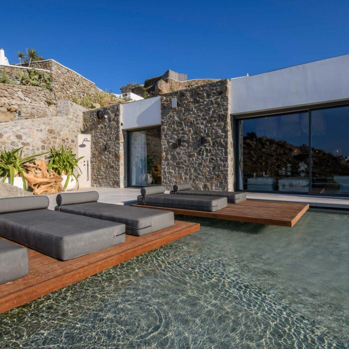 Luxury villas in Mykonos