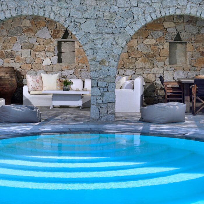 Mykonos villa with pool