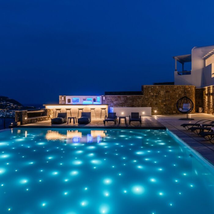 Mykonos top luxury villa close to town